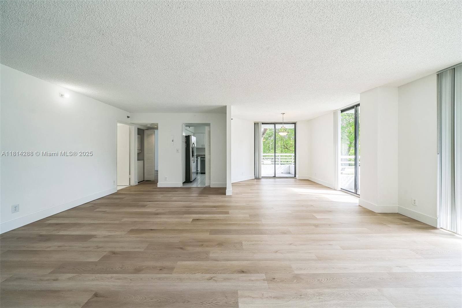 PARC CENTRAL AVENTURA EAS - Residential