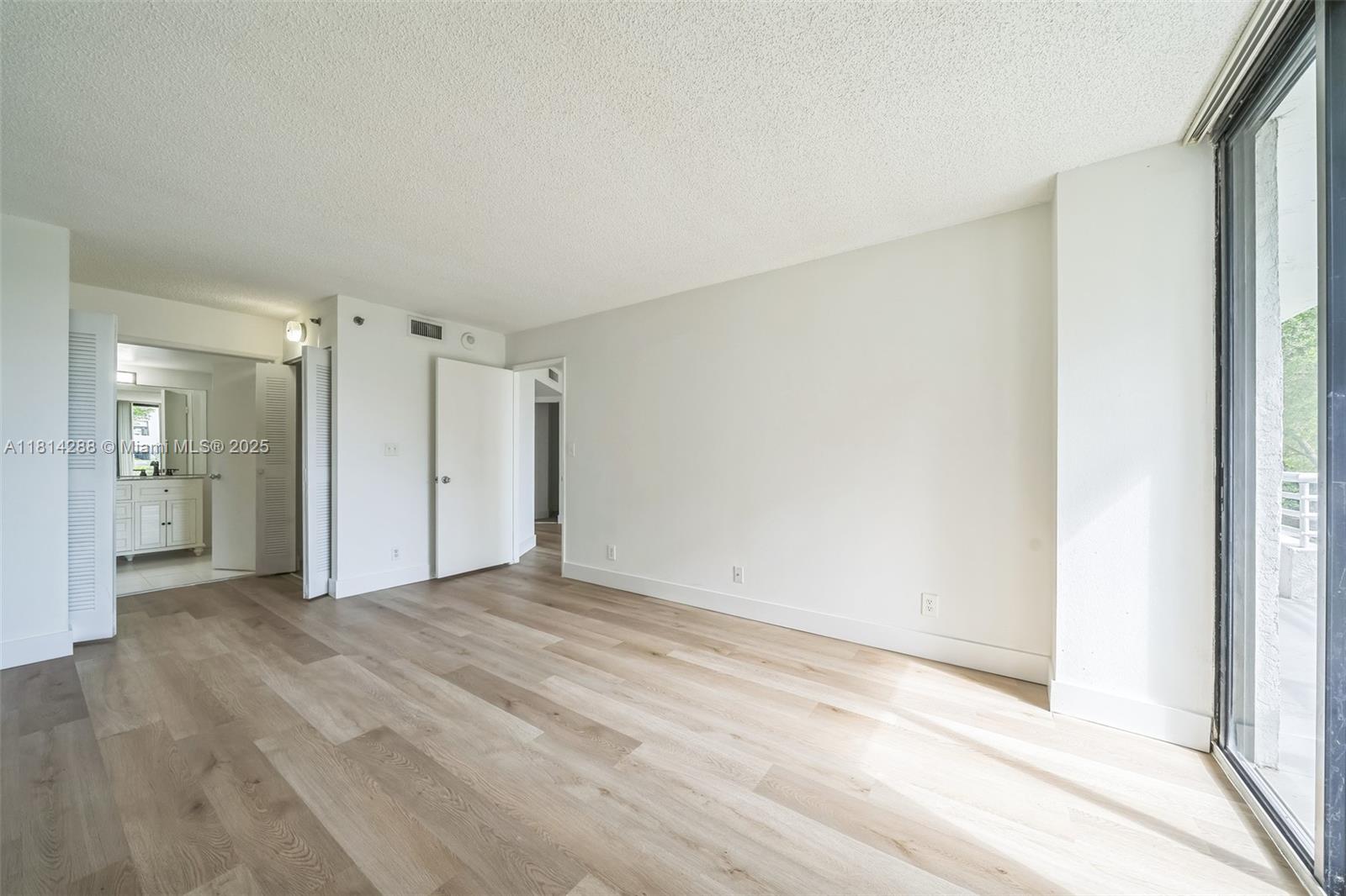 PARC CENTRAL AVENTURA EAS - Residential
