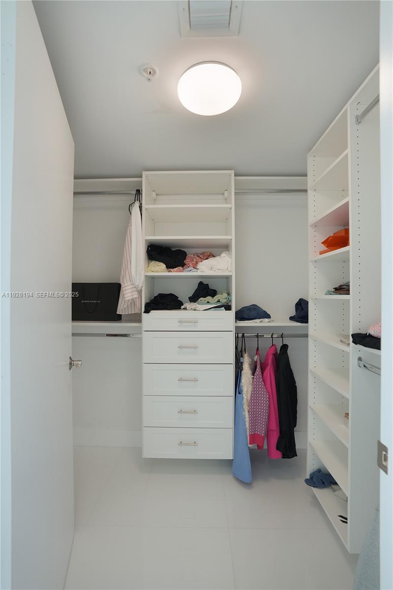 ST TROPEZ ON THE BAY III - Residential Lease