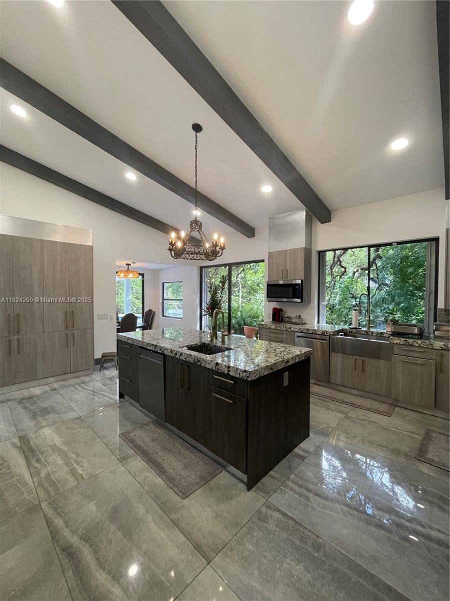 OAK POINT - Residential