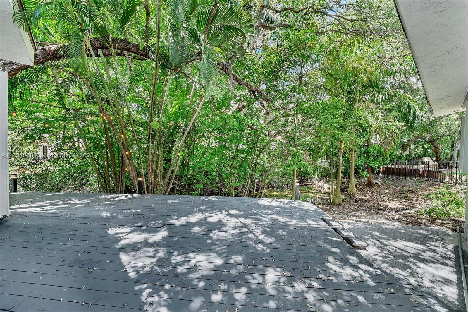 OAK POINT - Residential