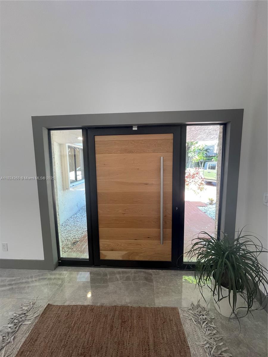 OAK POINT - Residential