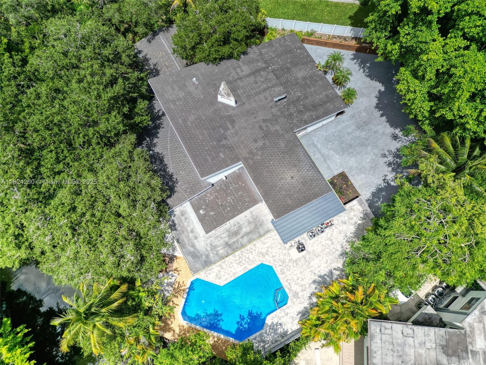 OAK POINT - Residential