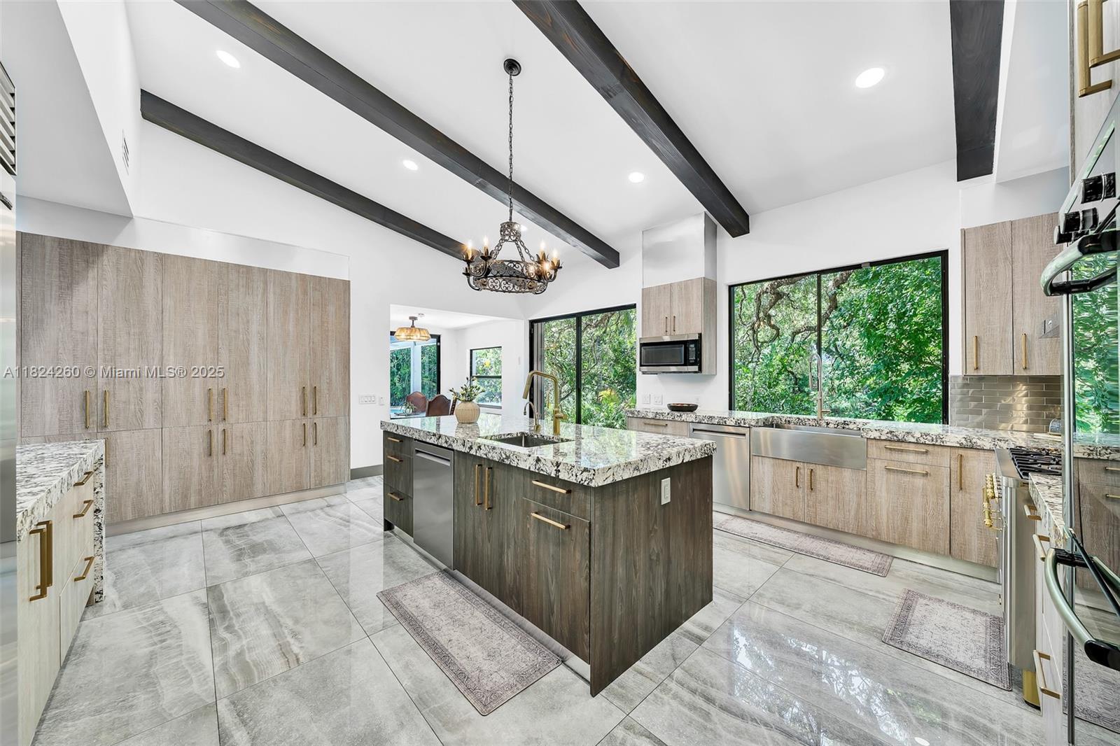 OAK POINT - Residential