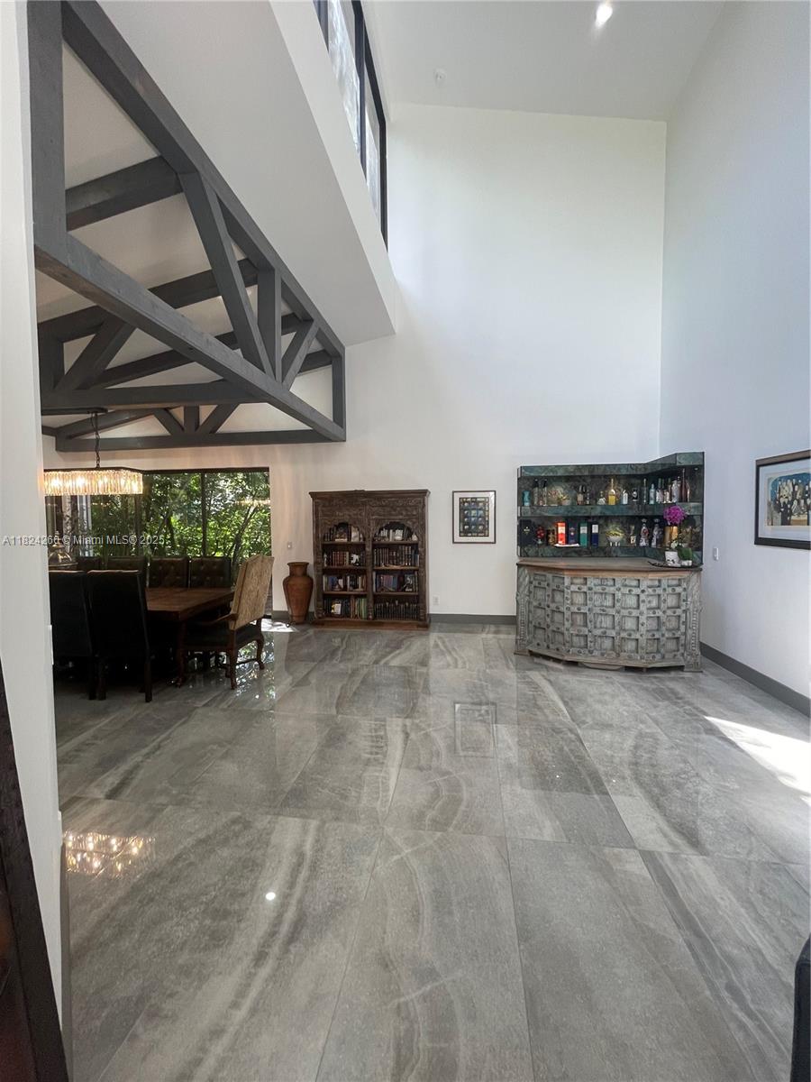 OAK POINT - Residential