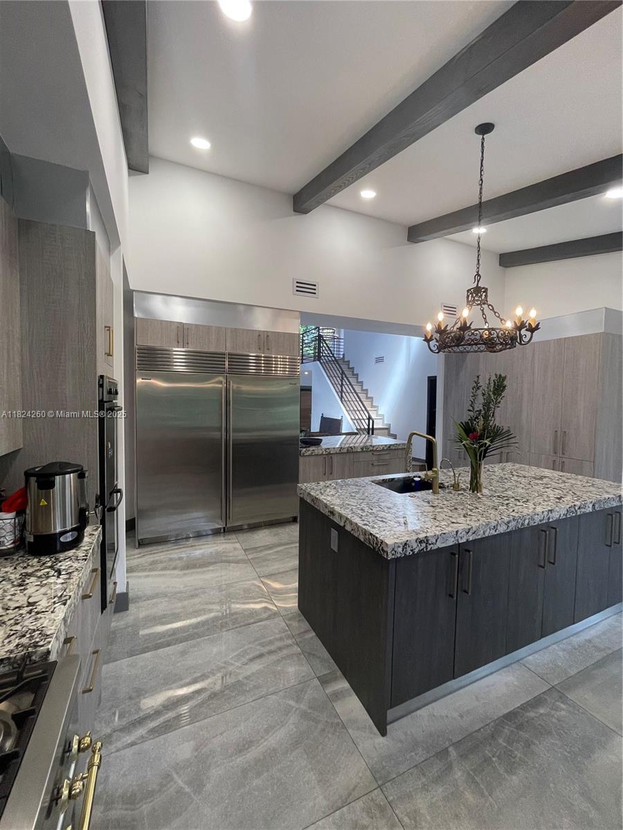OAK POINT - Residential
