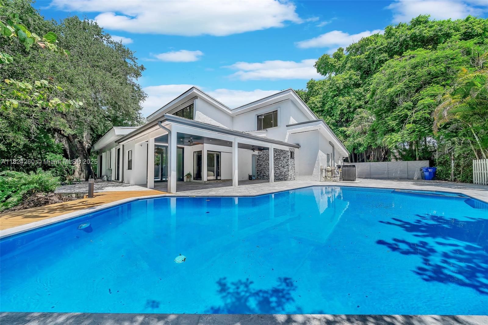 OAK POINT - Residential
