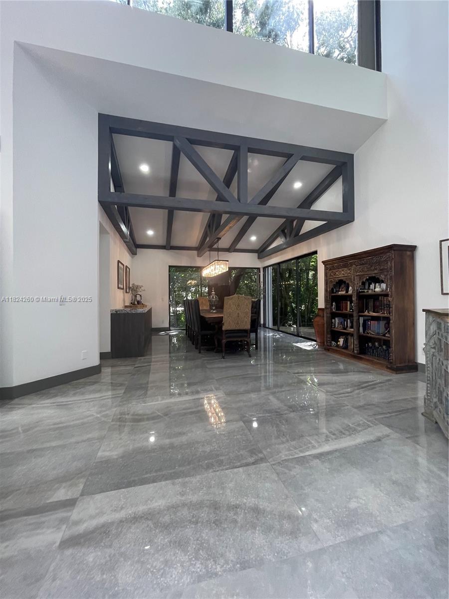 OAK POINT - Residential