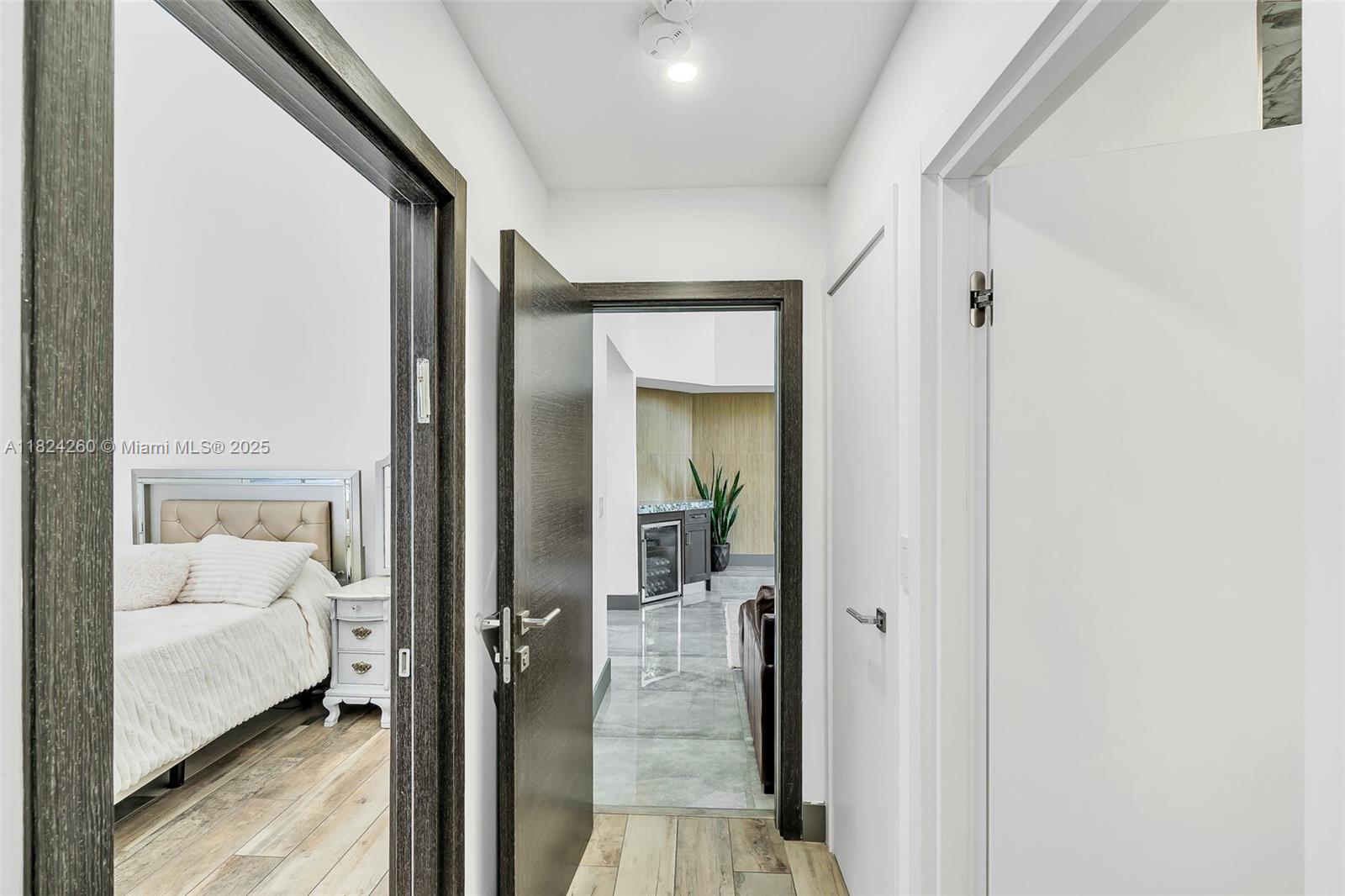 OAK POINT - Residential