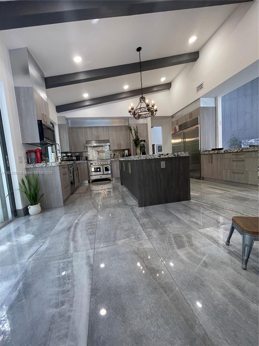 OAK POINT - Residential