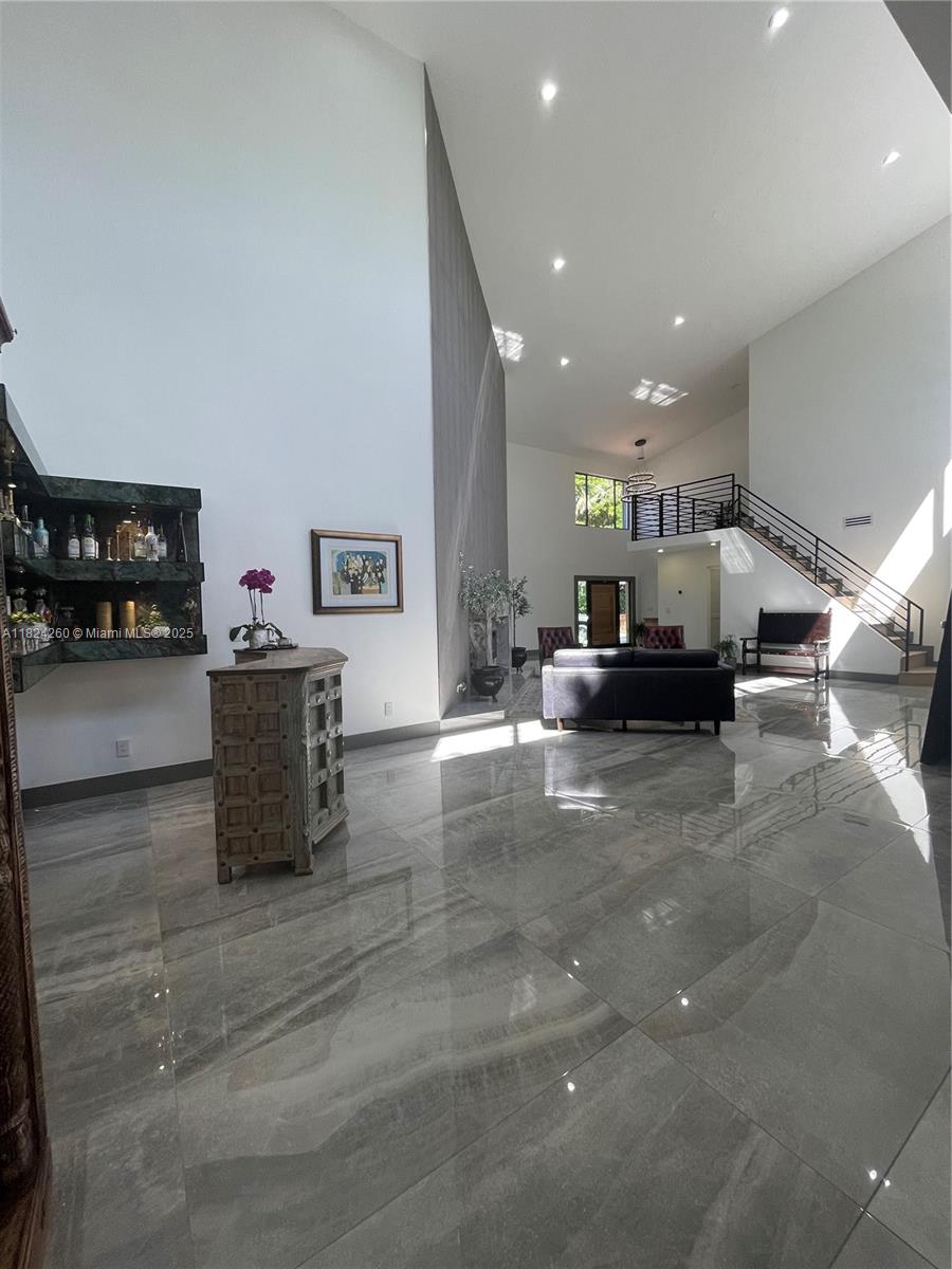 Property for Sale at 5811 Sw 33 Ter, Hollywood, Broward County, Florida - Bedrooms: 7 
Bathrooms: 5  - $2,999,000