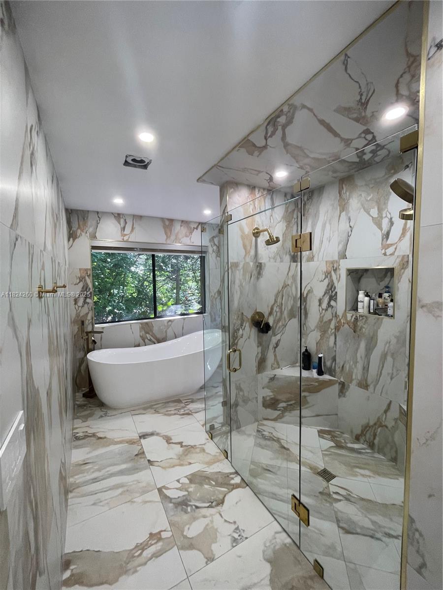 OAK POINT - Residential