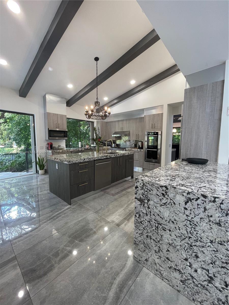 OAK POINT - Residential