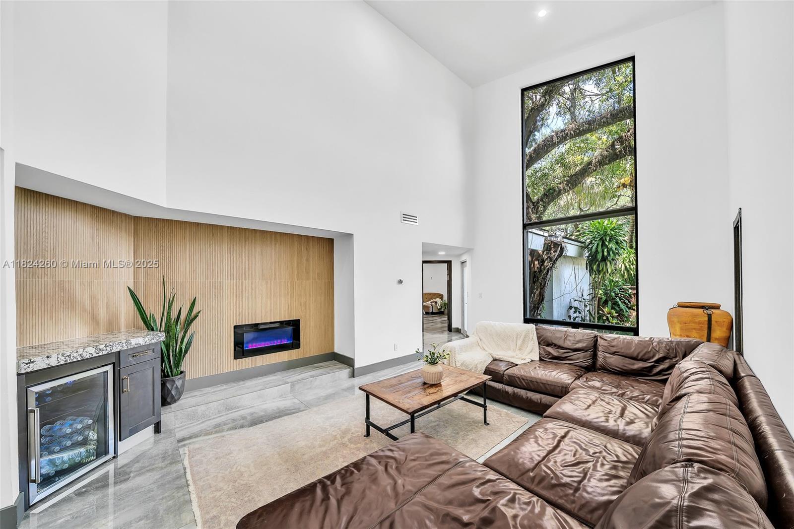 OAK POINT - Residential