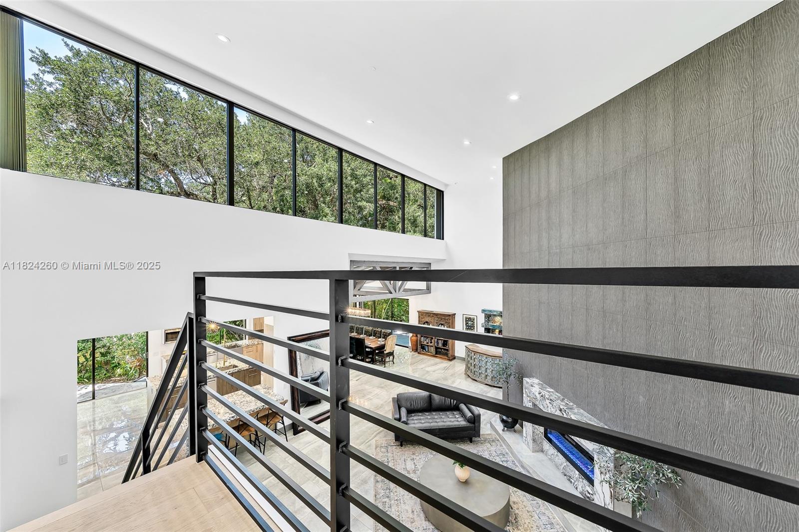 OAK POINT - Residential