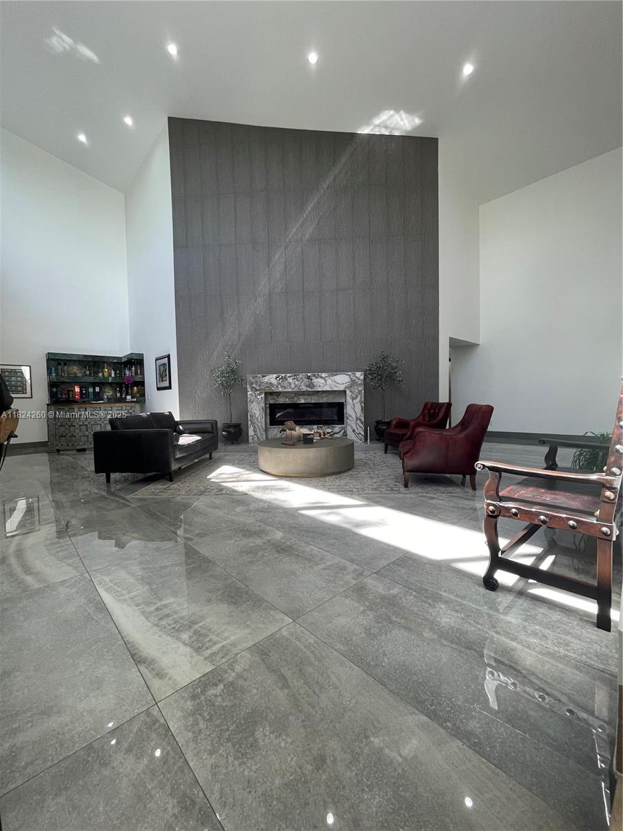 Property for Sale at 5811 Sw 33 Ter, Hollywood, Broward County, Florida - Bedrooms: 7 
Bathrooms: 5  - $2,999,000