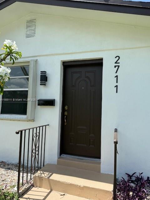 2711 Dewey St