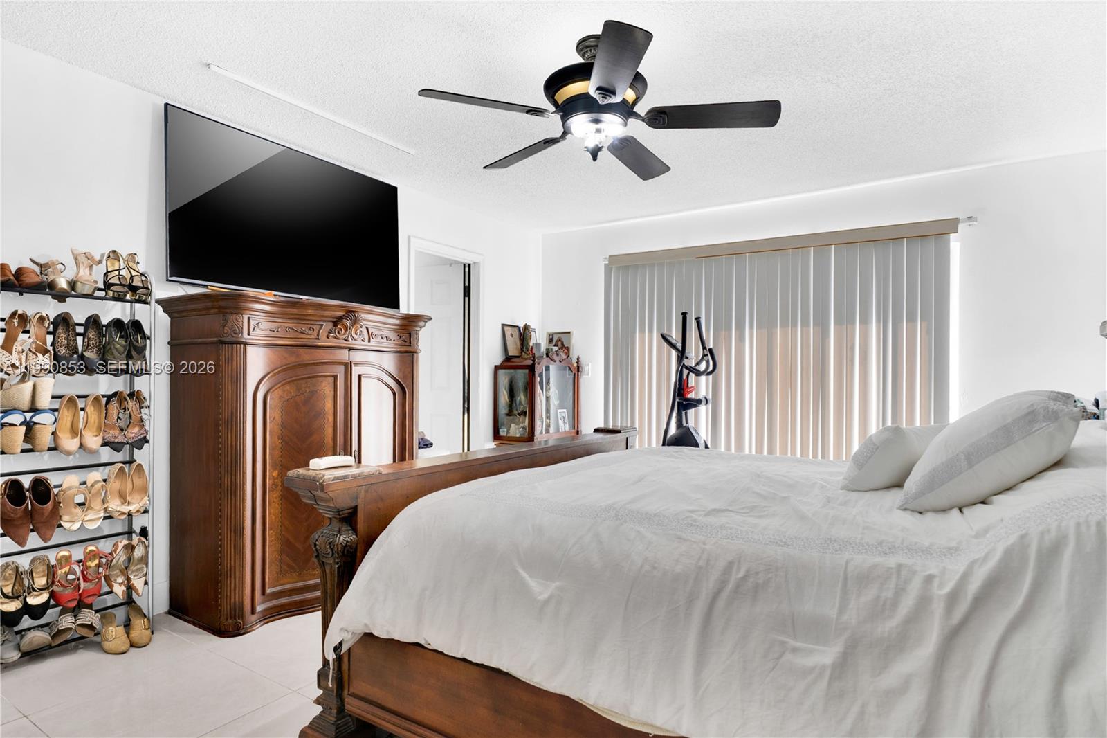 FIRST ADDN TO CALUSA CLUB - Residential