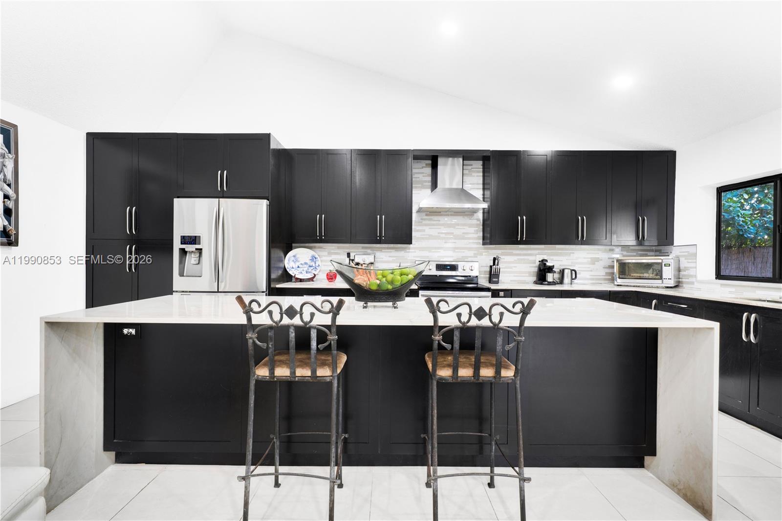 FIRST ADDN TO CALUSA CLUB - Residential