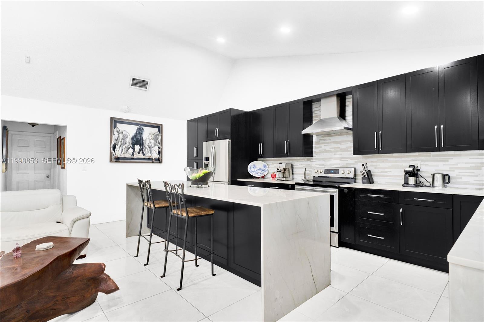 FIRST ADDN TO CALUSA CLUB - Residential