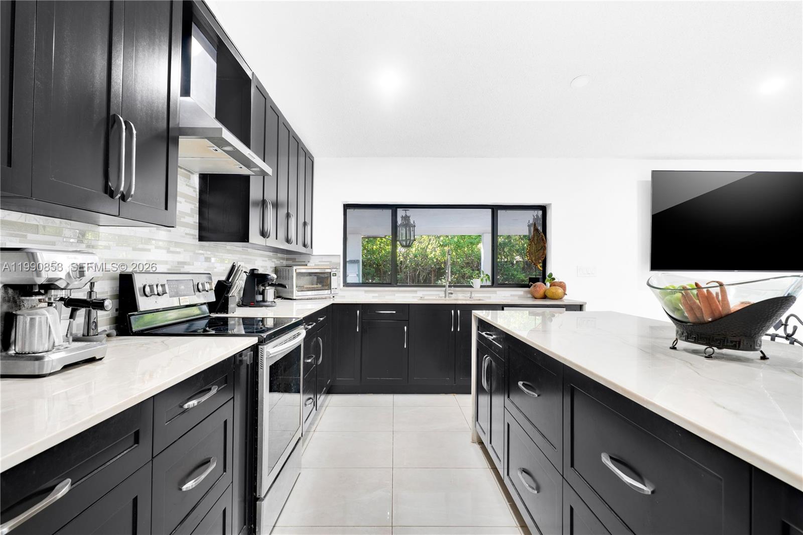 FIRST ADDN TO CALUSA CLUB - Residential