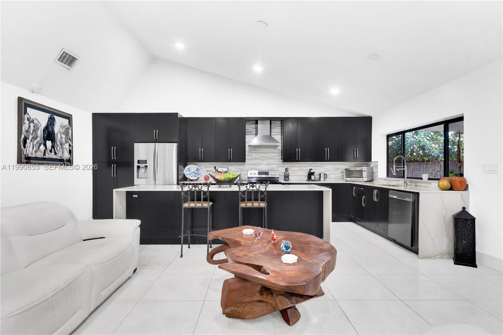 FIRST ADDN TO CALUSA CLUB - Residential