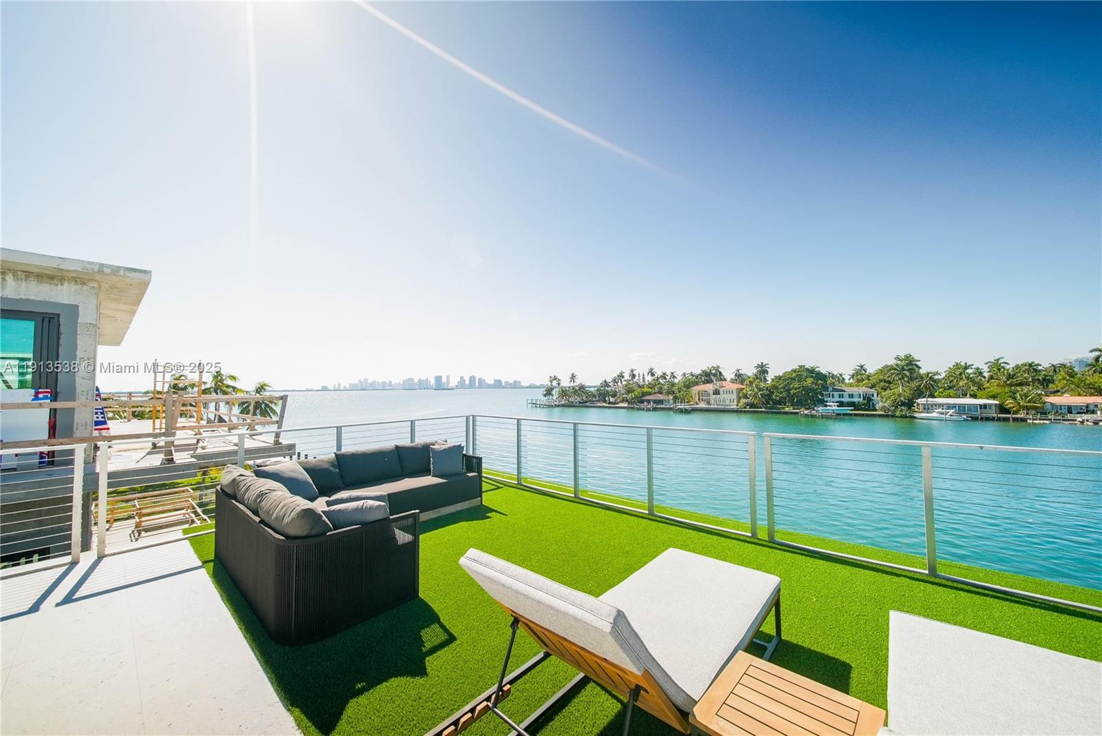 TREASURE ISLAND - Residential