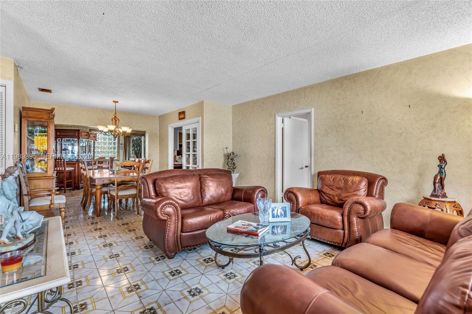 PALM SPRINGS ESTS 4TH ADD - Residential