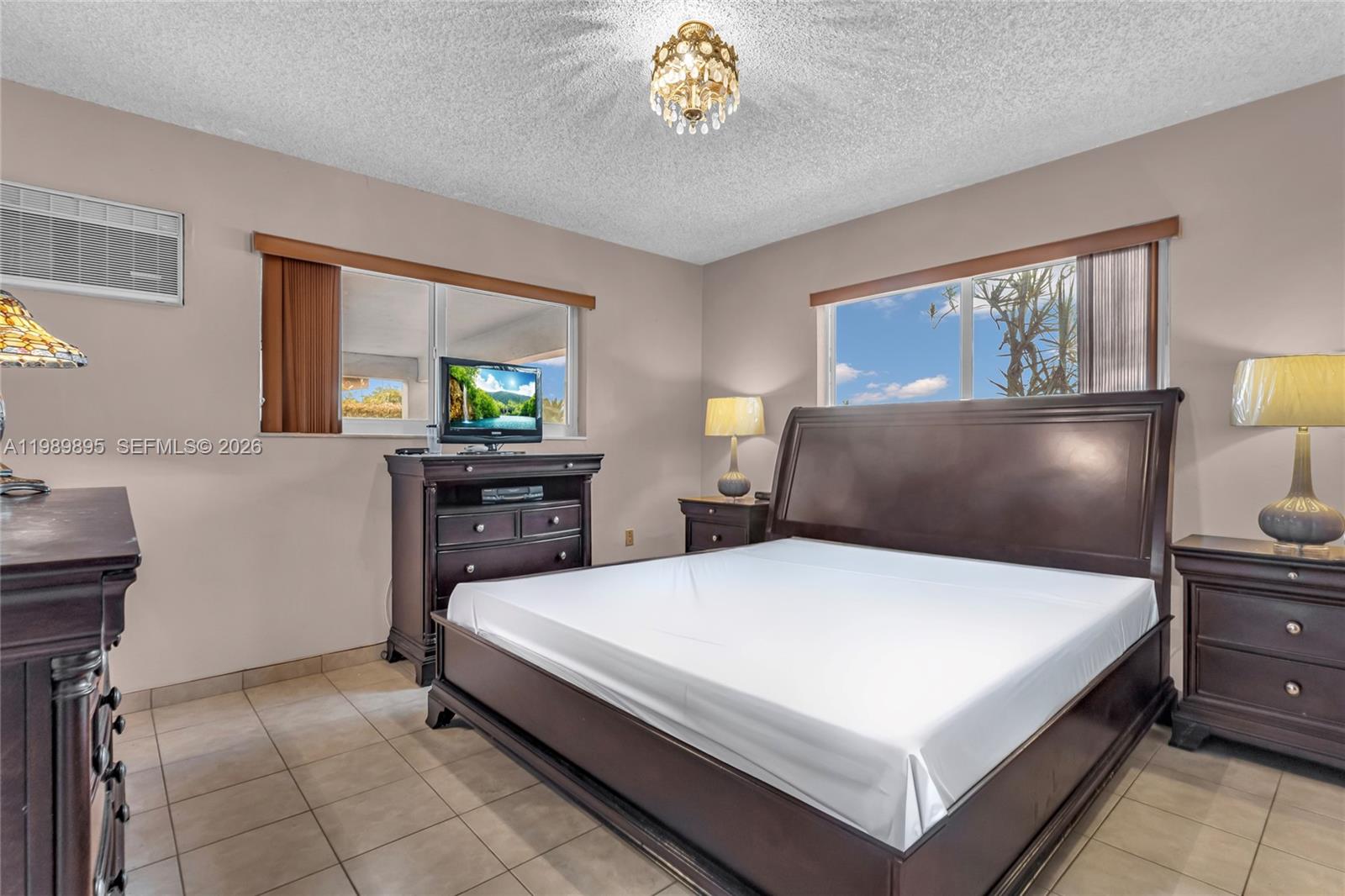 PALM SPRINGS ESTS 4TH ADD - Residential