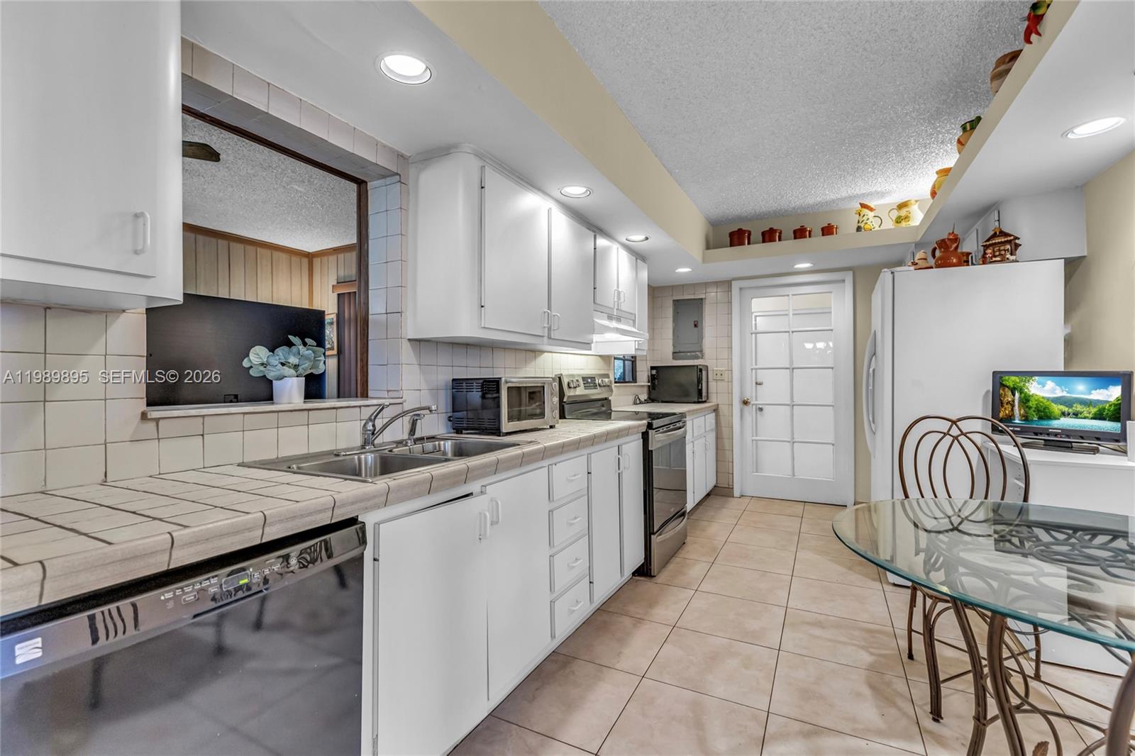 PALM SPRINGS ESTS 4TH ADD - Residential