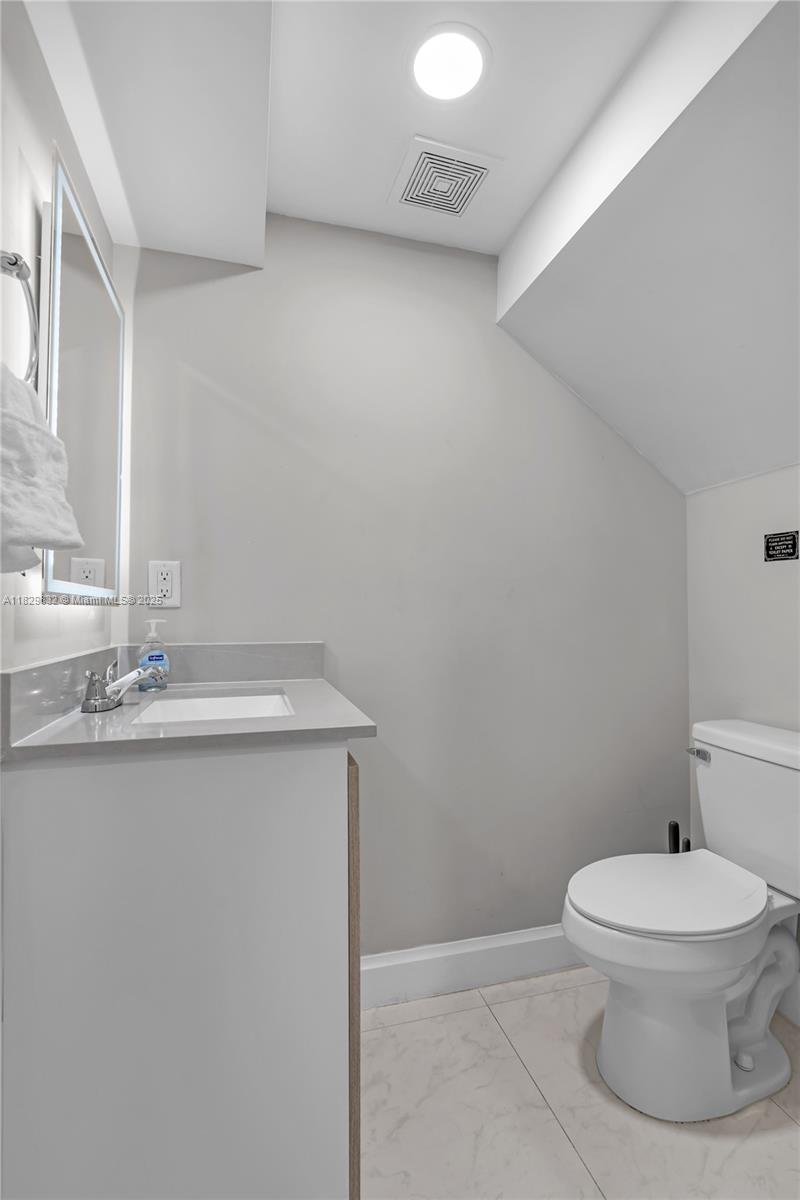 NORTH LAUDERDALE - Residential