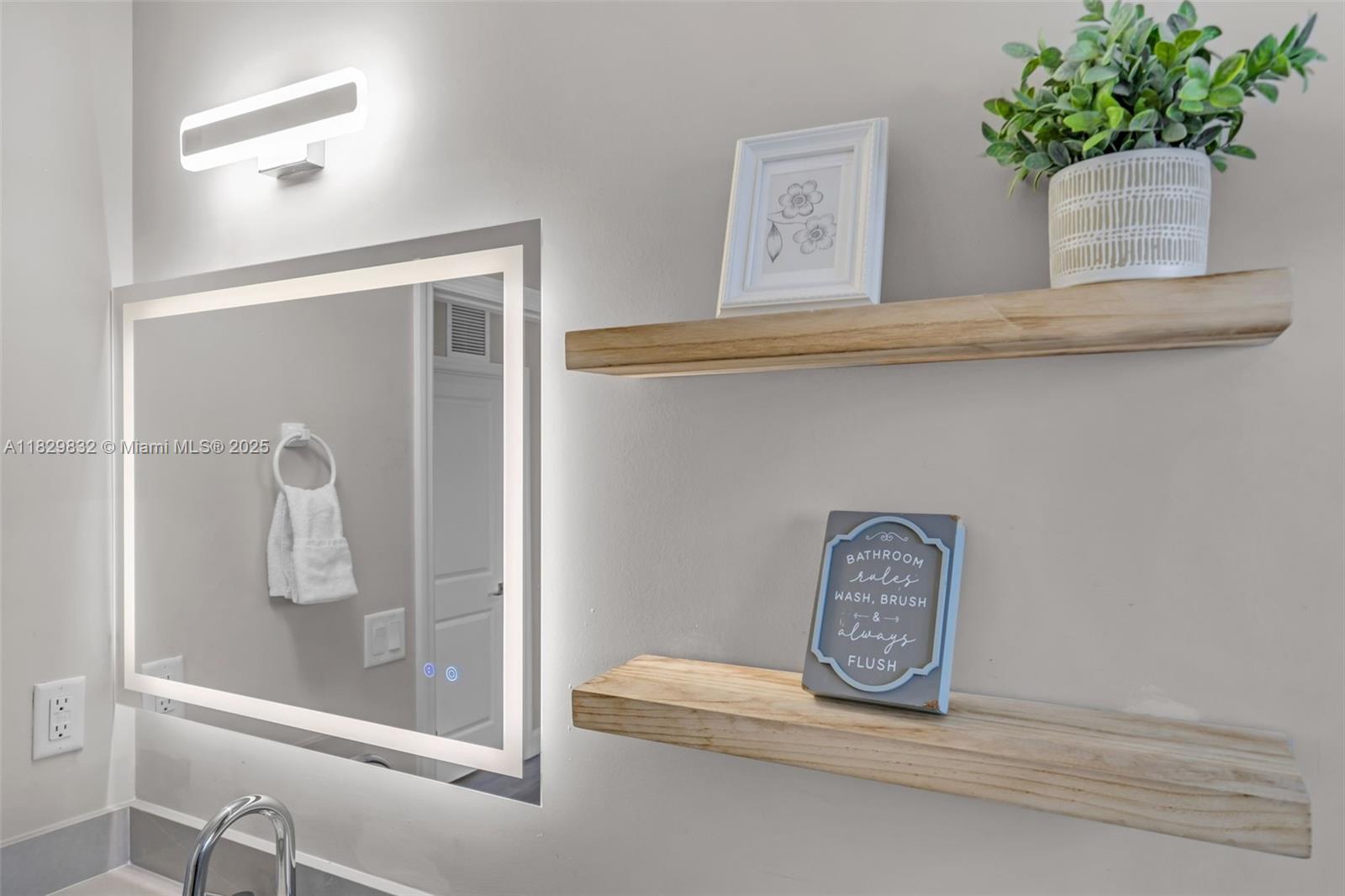 NORTH LAUDERDALE - Residential