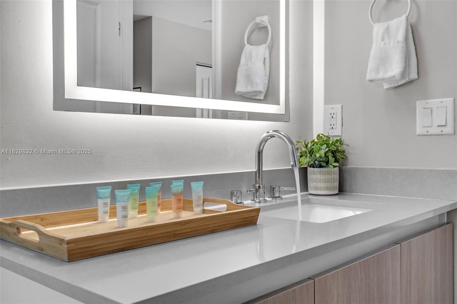 NORTH LAUDERDALE - Residential