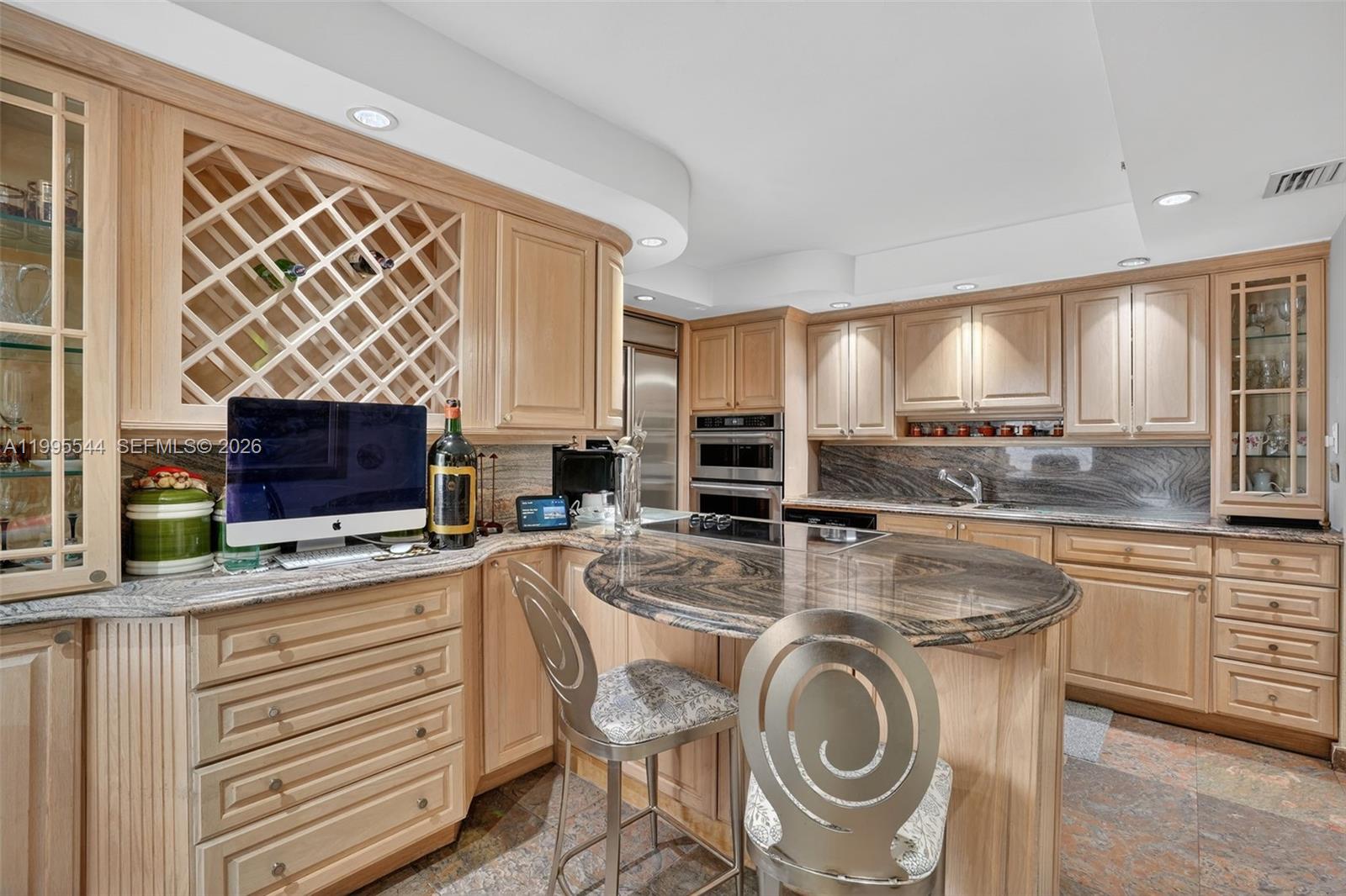 VENETIA CONDO - Residential