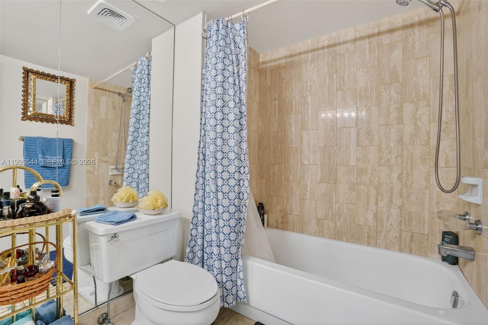 VENETIA CONDO - Residential