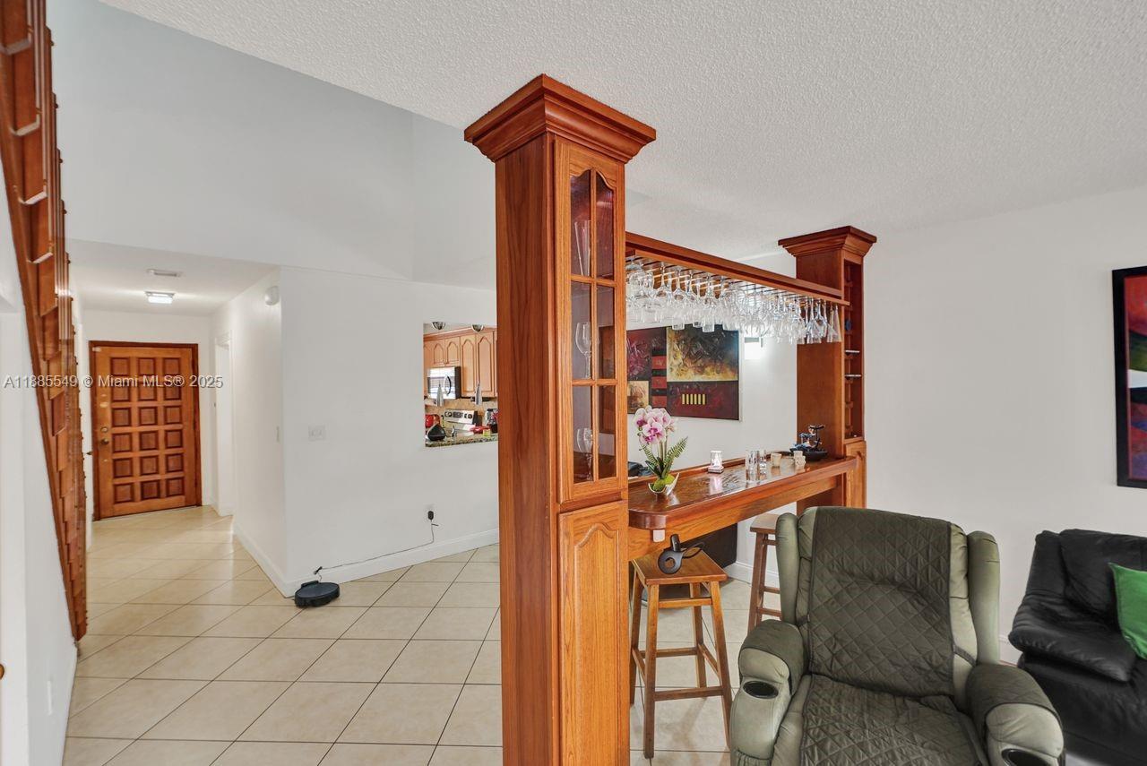 GOLFVIEW TH AT KENDALE LK - Residential