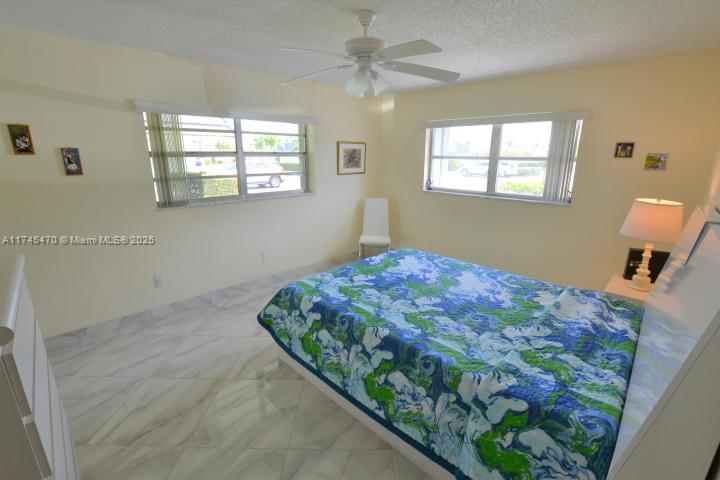 CRESTHAVEN CONDO TOWNHOME - Residential