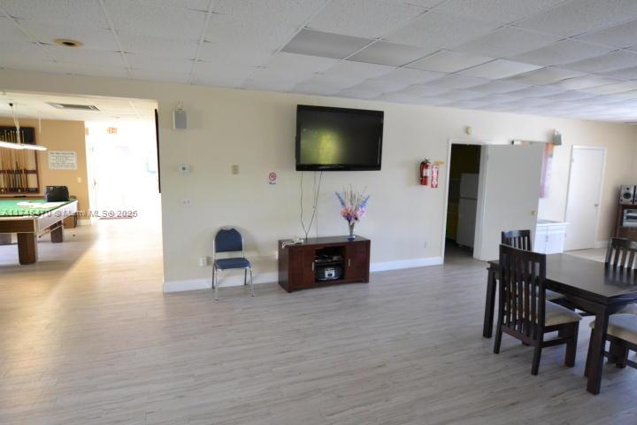 CRESTHAVEN CONDO TOWNHOME - Residential