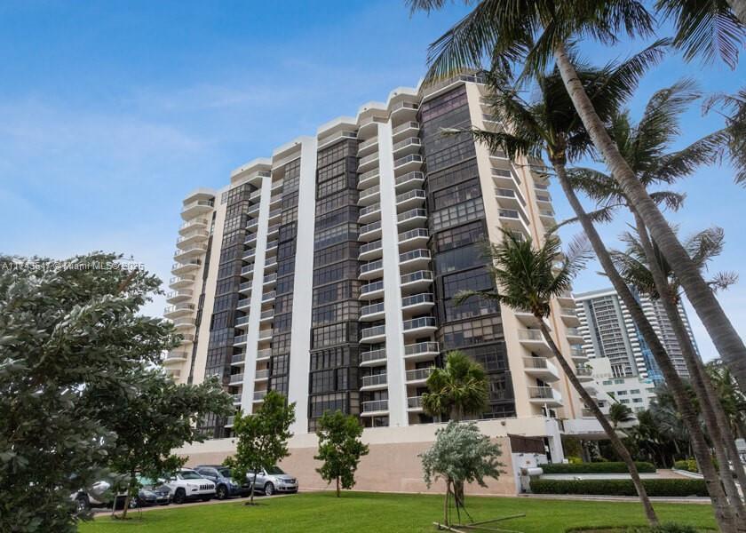 MAR DEL PLATA CONDO - Residential