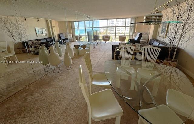 6423 Collins Ave 809