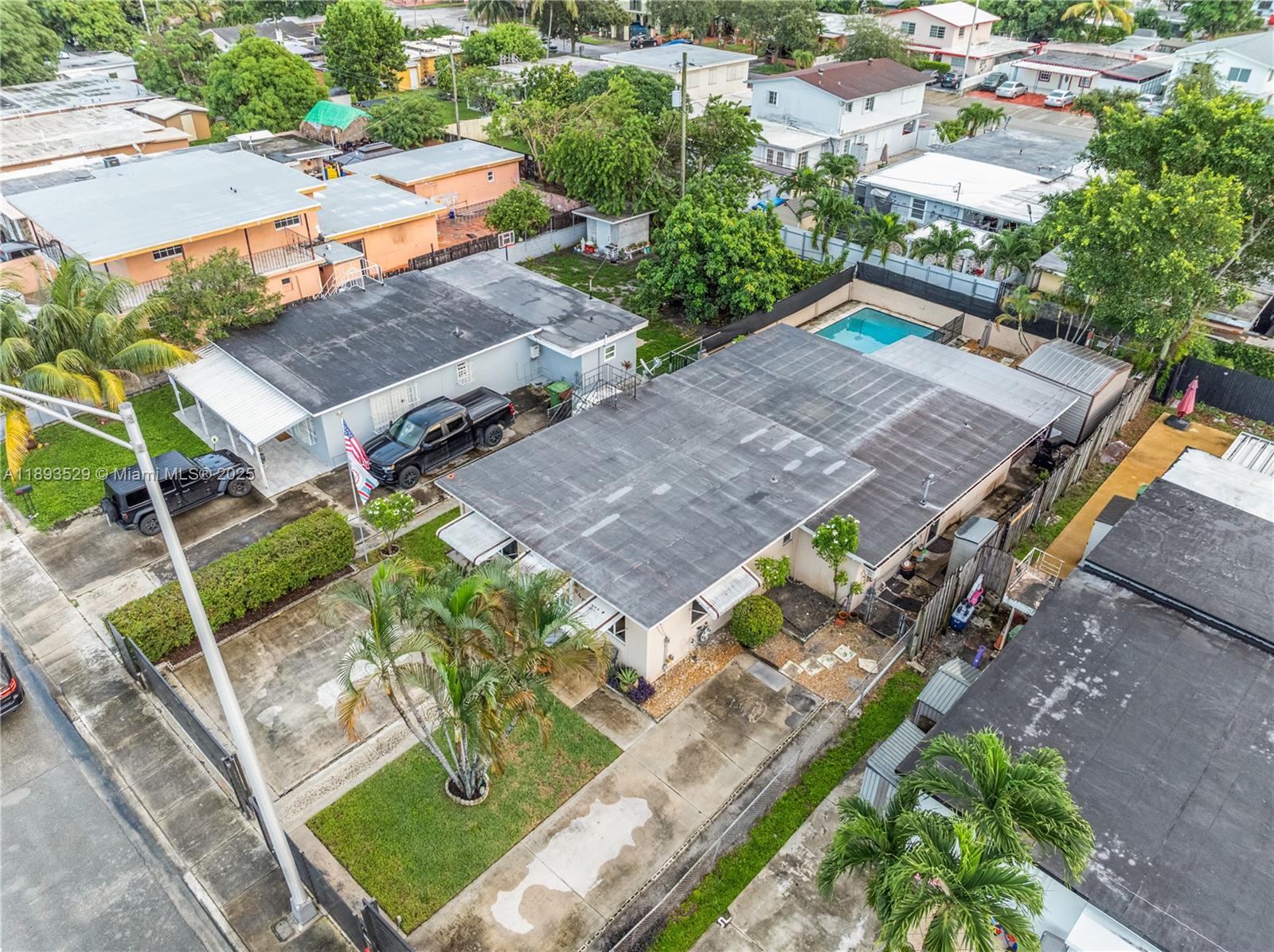 HIALEAH 13TH ADDN AMD PL - Residential