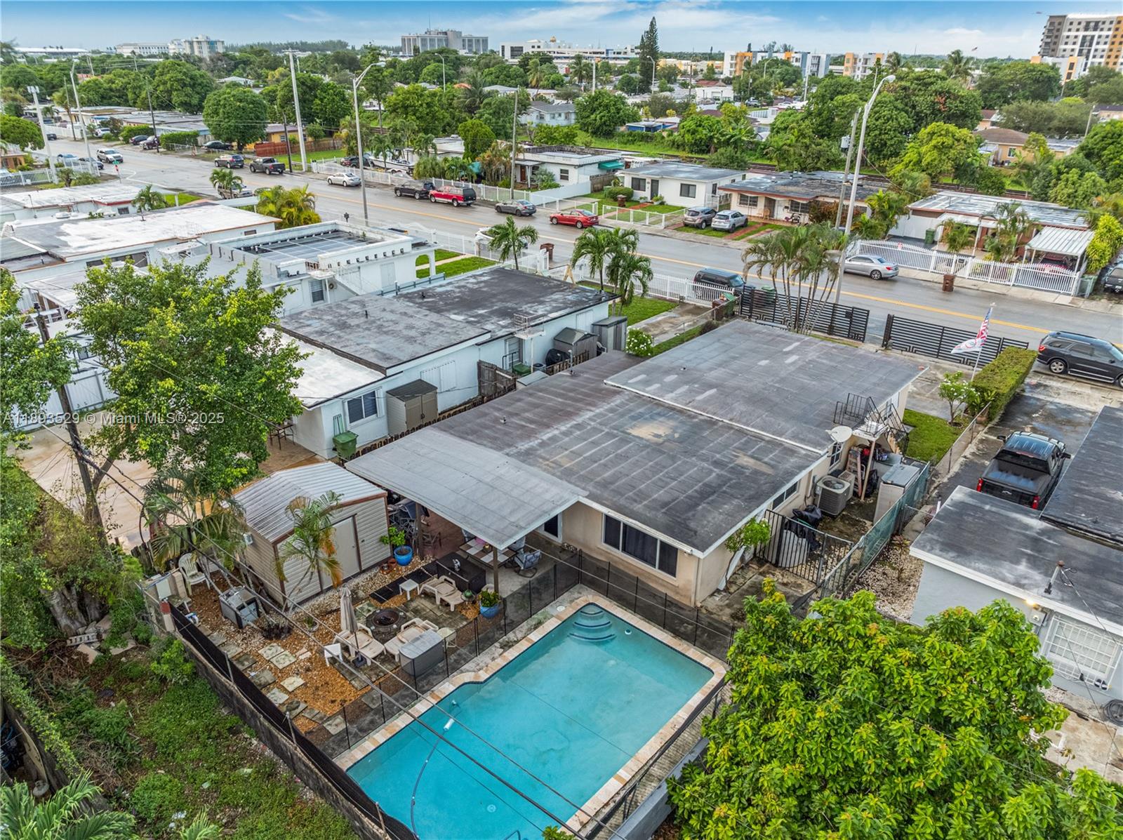 HIALEAH 13TH ADDN AMD PL - Residential