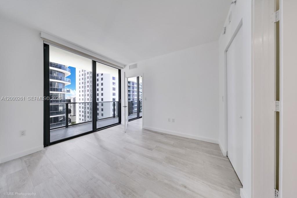 BRICKELL HEIGHTS EAST CON - Residential