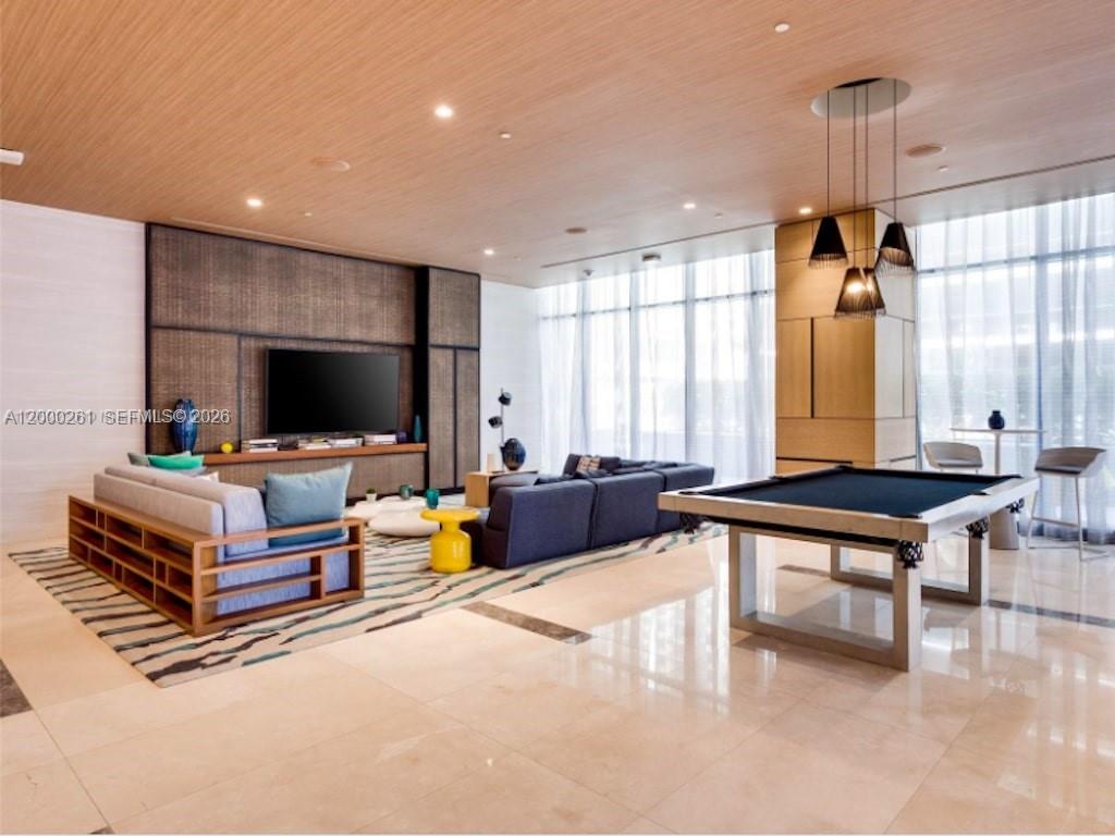 BRICKELL HEIGHTS EAST CON - Residential