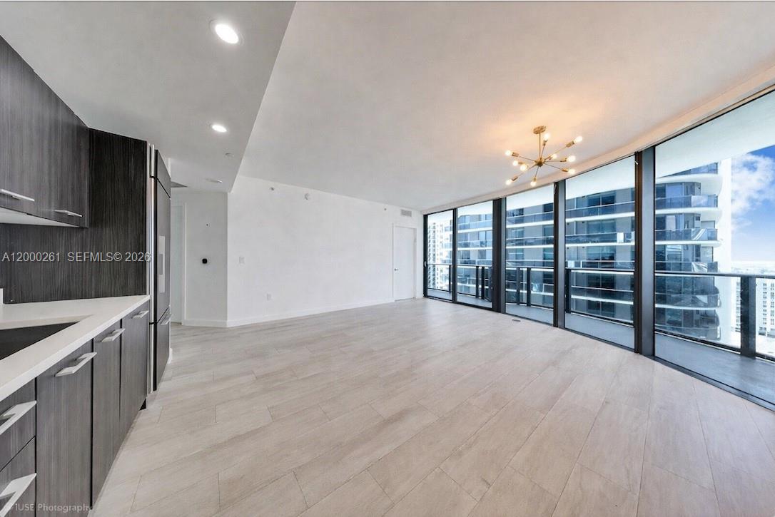 BRICKELL HEIGHTS EAST CON - Residential