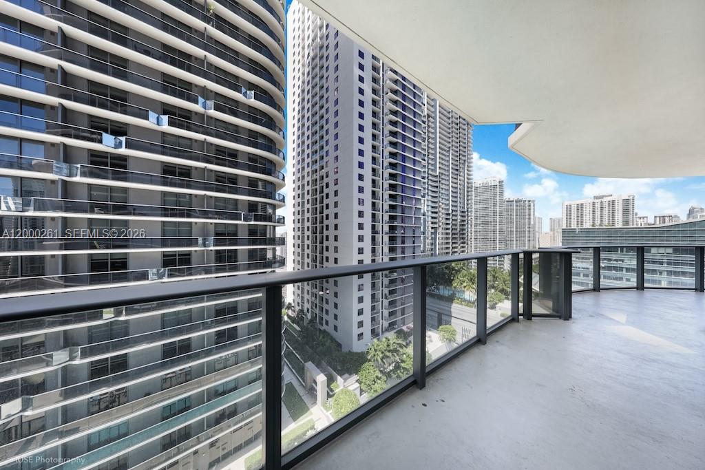 BRICKELL HEIGHTS EAST CON - Residential