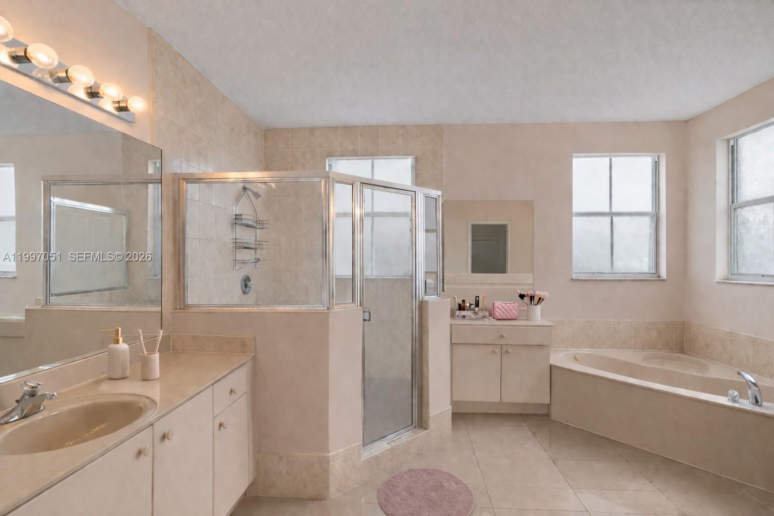 CENTURY GARDENS - Residential