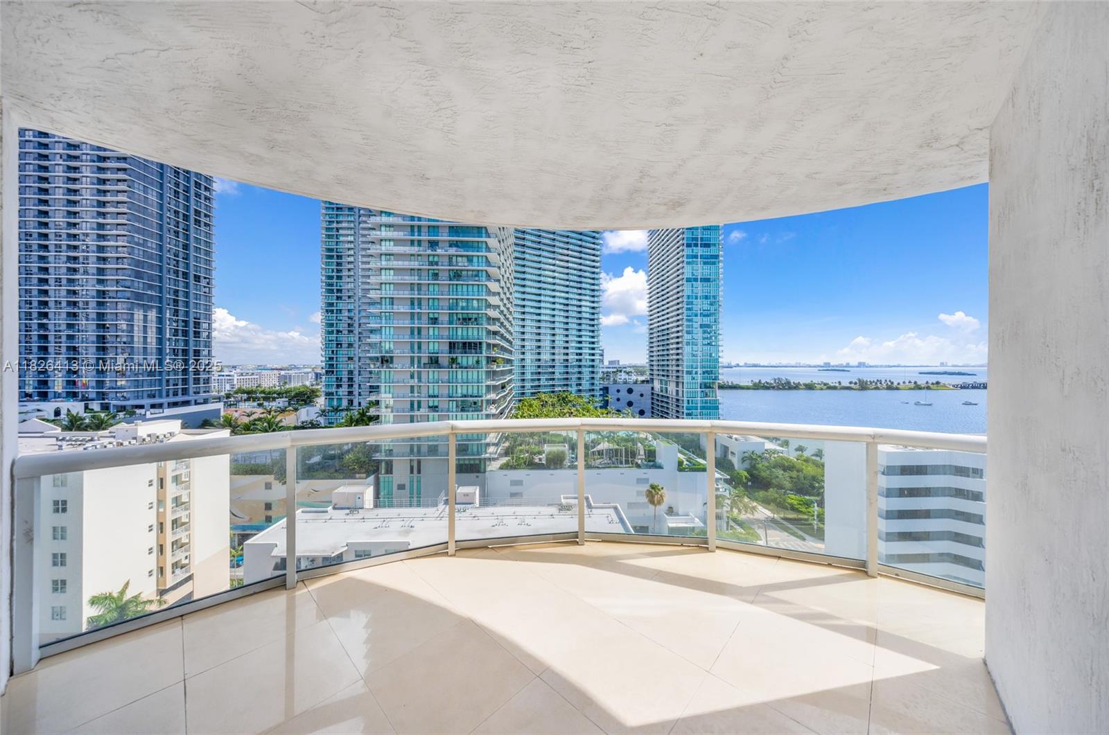 PLATINUM CONDO - Residential