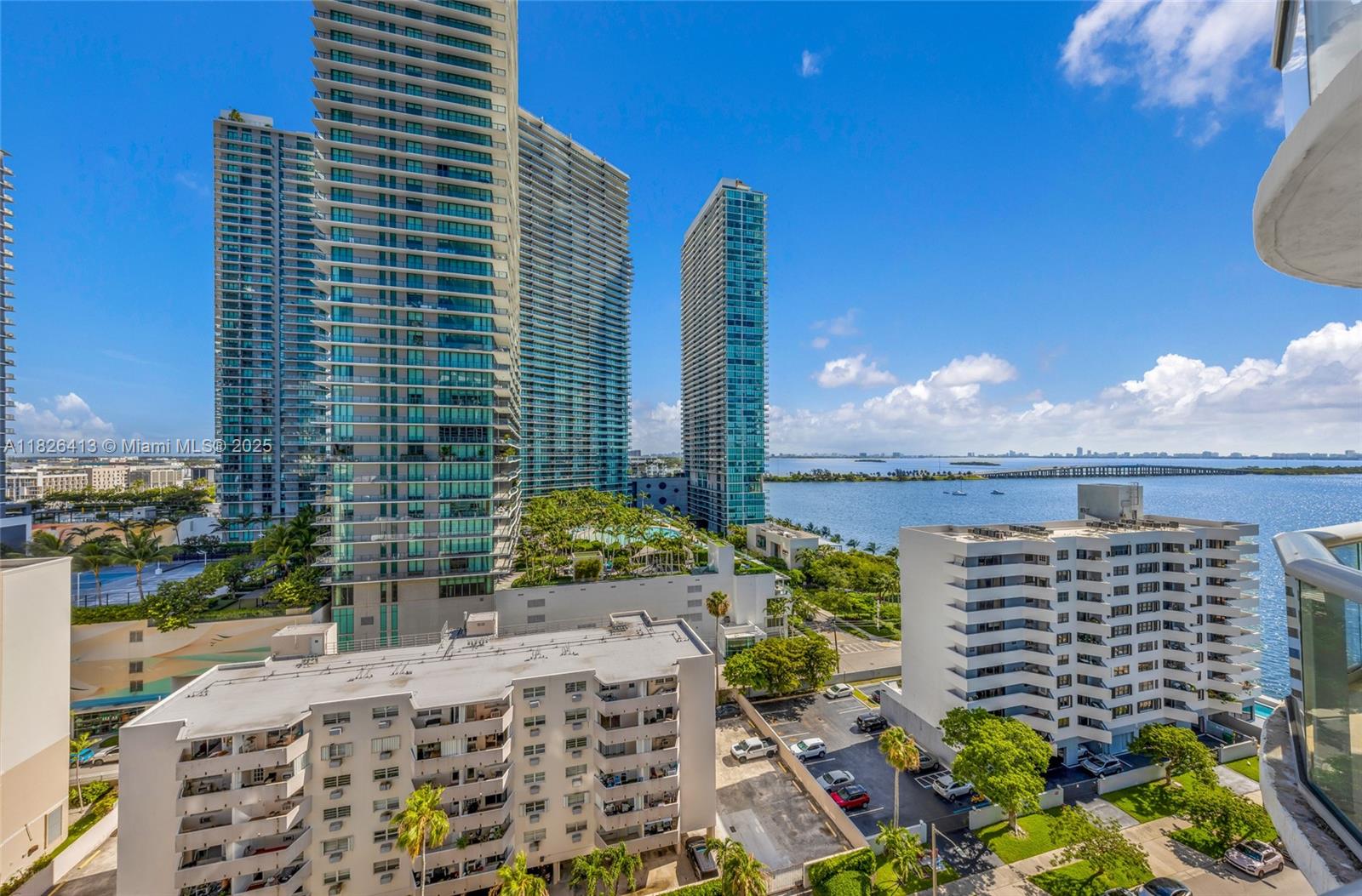 PLATINUM CONDO - Residential