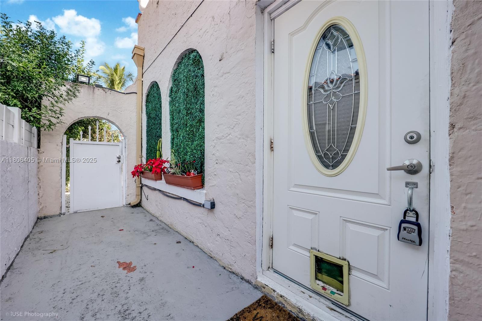 1678 Sw 11th St Efficiency, Miami, Broward County, Florida - 1 Bedrooms  
1 Bathrooms - 